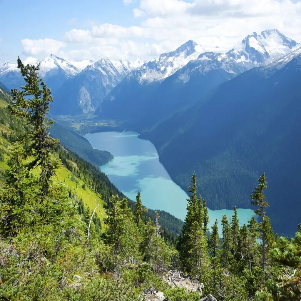 EXPLORE THE ROCKY MOUNTAINS