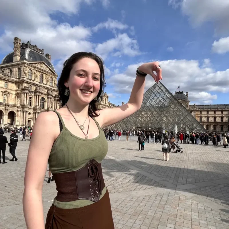 IMAGE_C_TheLouvre