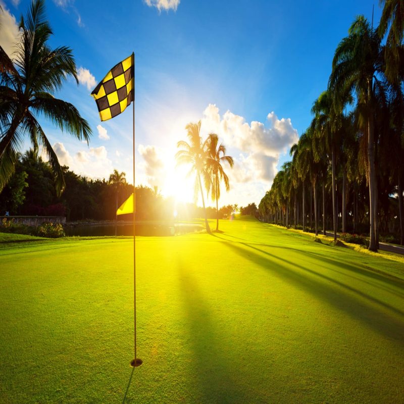 Luxury,Summer,Vacation;,Tropical,Golf,Club,Course,In,The,Countryside